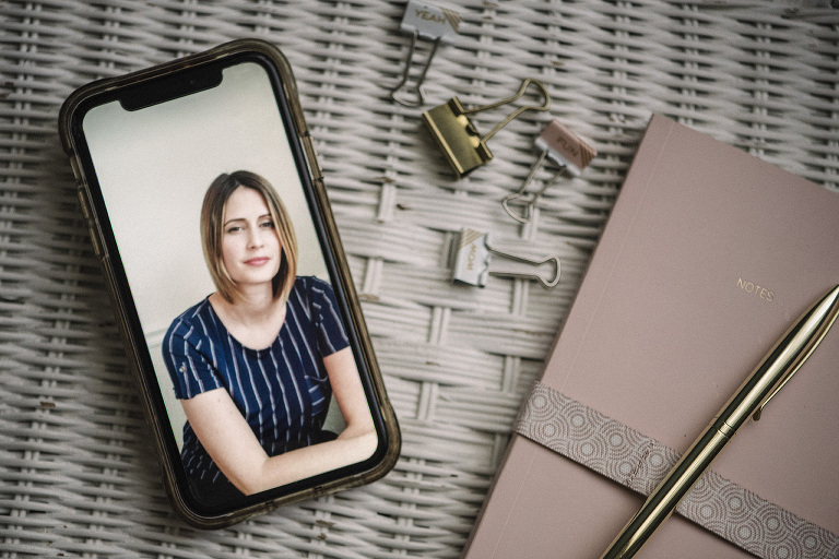 Virtual Portraits | WhatsApp Edition